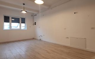 Apartament cu 3 camere si loc de parcare - Kaufland - Poză 14