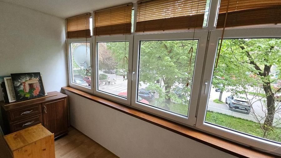 Apartament 3 camere. Etaj 1. Centrala.  Zona Brancoveanu . Confort si liniste. - Poză 13