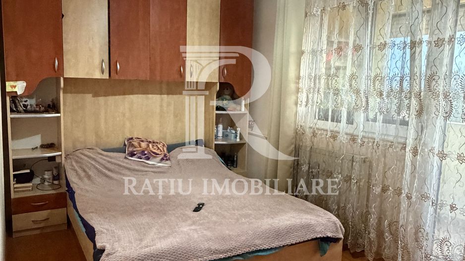 Apartament 3 camere | Zona Cantemir | 70 mp | - Poză 3
