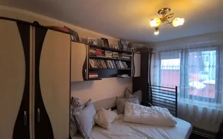 APARTAMENT DE VANZARE IN SIRET – 4 camere | Etaj 1 - Poză 11