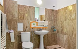 Pta Romana, Vedere spectaculoasa, Renovat total, inclusiv instalatii - Poză 7