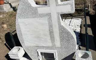 Loc de veci în Cimitirul Eternitatea, Iași - Poziție excelentă - Poză 6