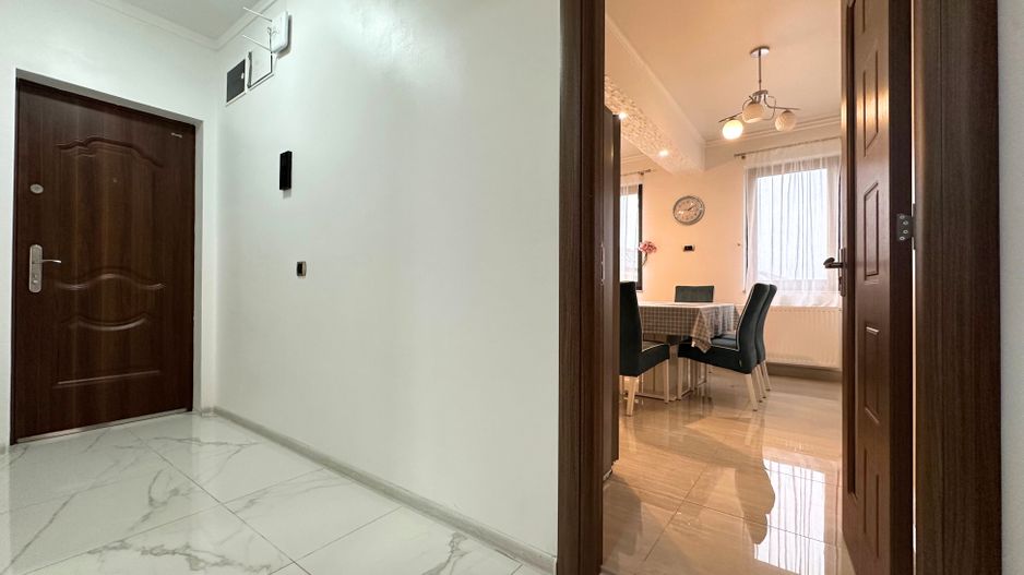 Vând apartament 3 camere 3 minute de Coresi complex ISARAN - Poză 26