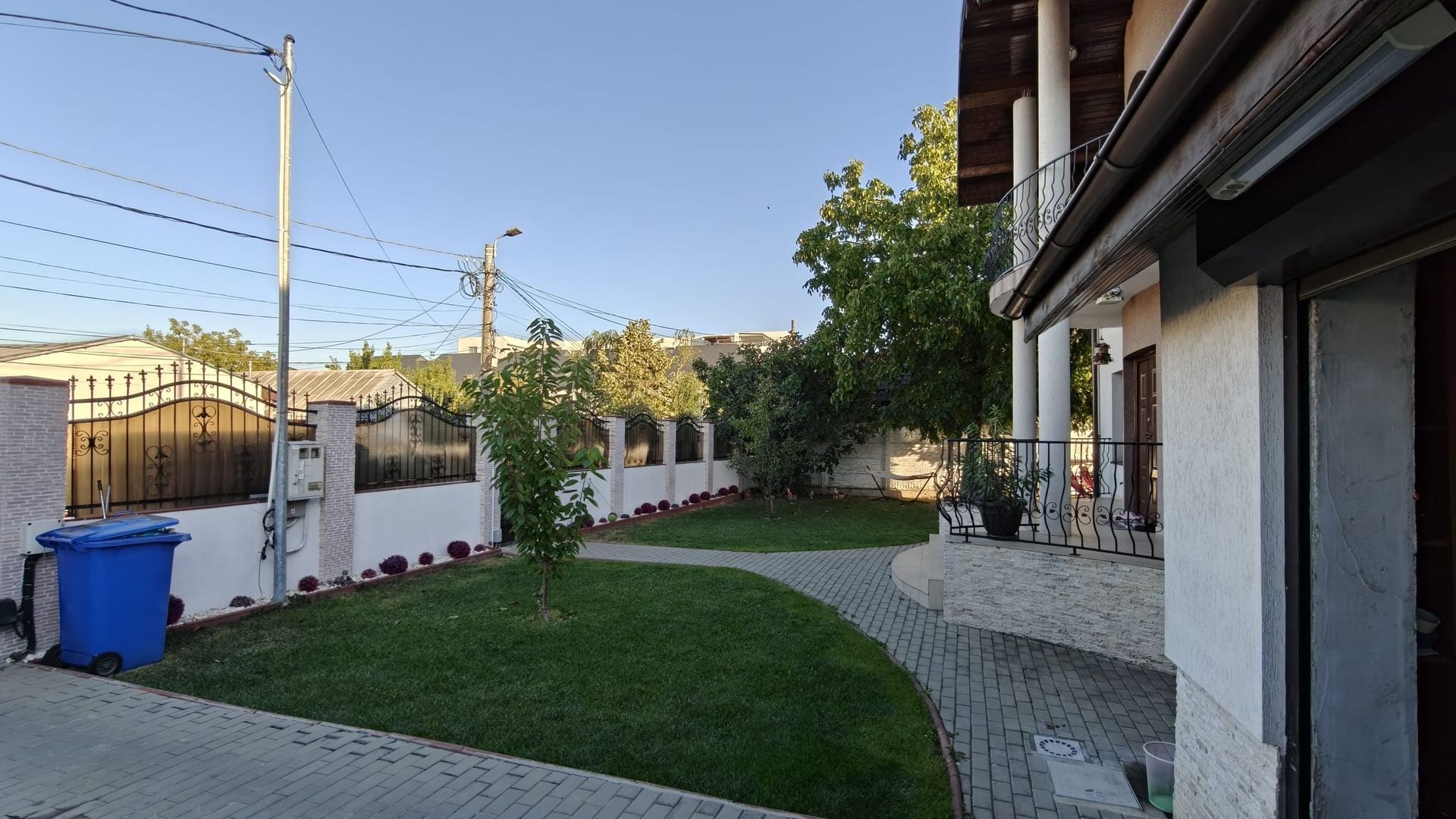 DE VANZARE  Vila 9 camere Colentina - Poză 9