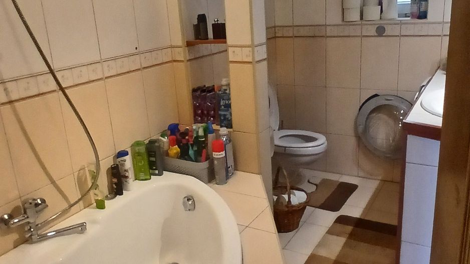 Casă individuală de vânzare în Șura Mare – ideală pentru 2-3 familii - Poză 5