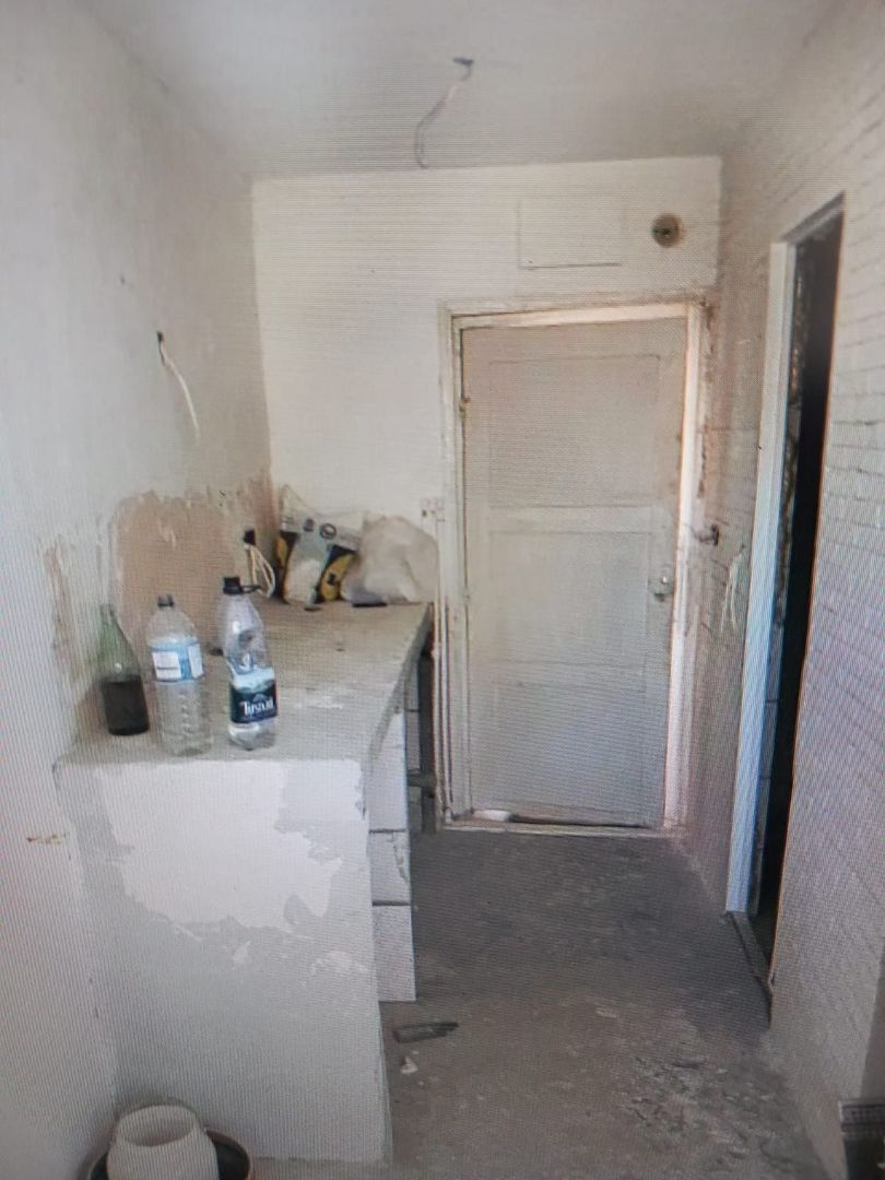 Ag. EUROPA vinde garsoniera din uscătorie la etajul 4 în Micro 17. - Poză 1