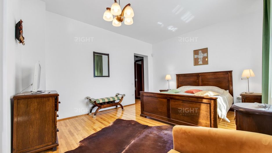 Casa pe 3 niveluri | Terasa cu priveliste | 3 parcari | Pozitie centrala - Poză 6