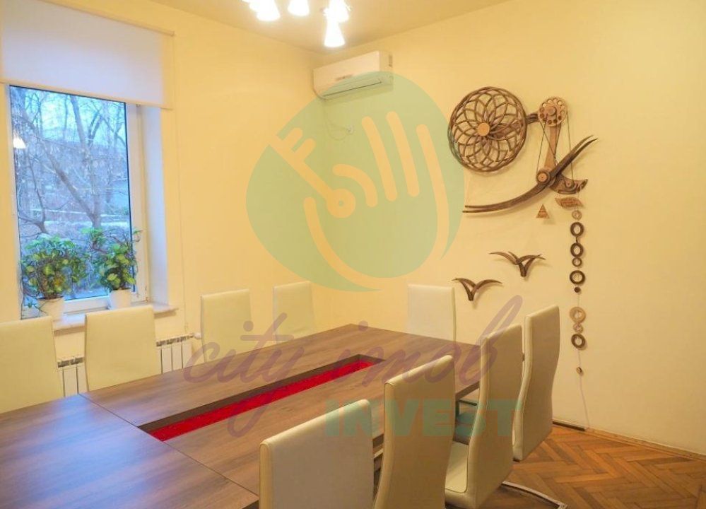 Vila RECONDITIONATA vis-a-vis de PARC - Poză 13