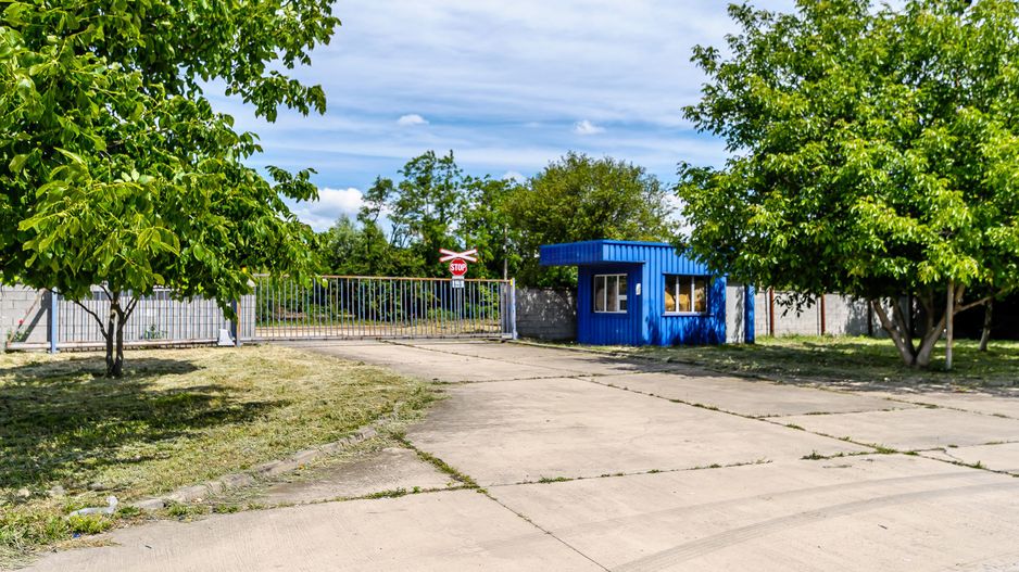 REZERVAT: Hală industrială cu platformă betonată - Poză 12