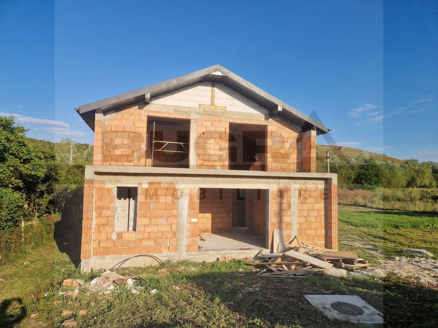Casa individuala in constructie, 125 mp utili, 700/1400 mp teren - Poză 3