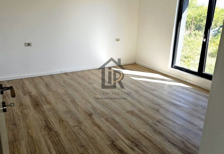 Casă individuală cu 3 camere – Vișan, Iași - Poză 12