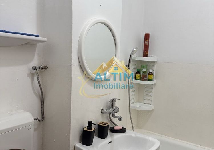 Garsonieră complet mobilată, cartier Tractorul - Poză 7