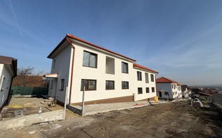 Casă Tip Duplex | 4 Camere | 2 Balcoane | Terasă | Șura Mică - Poză 1