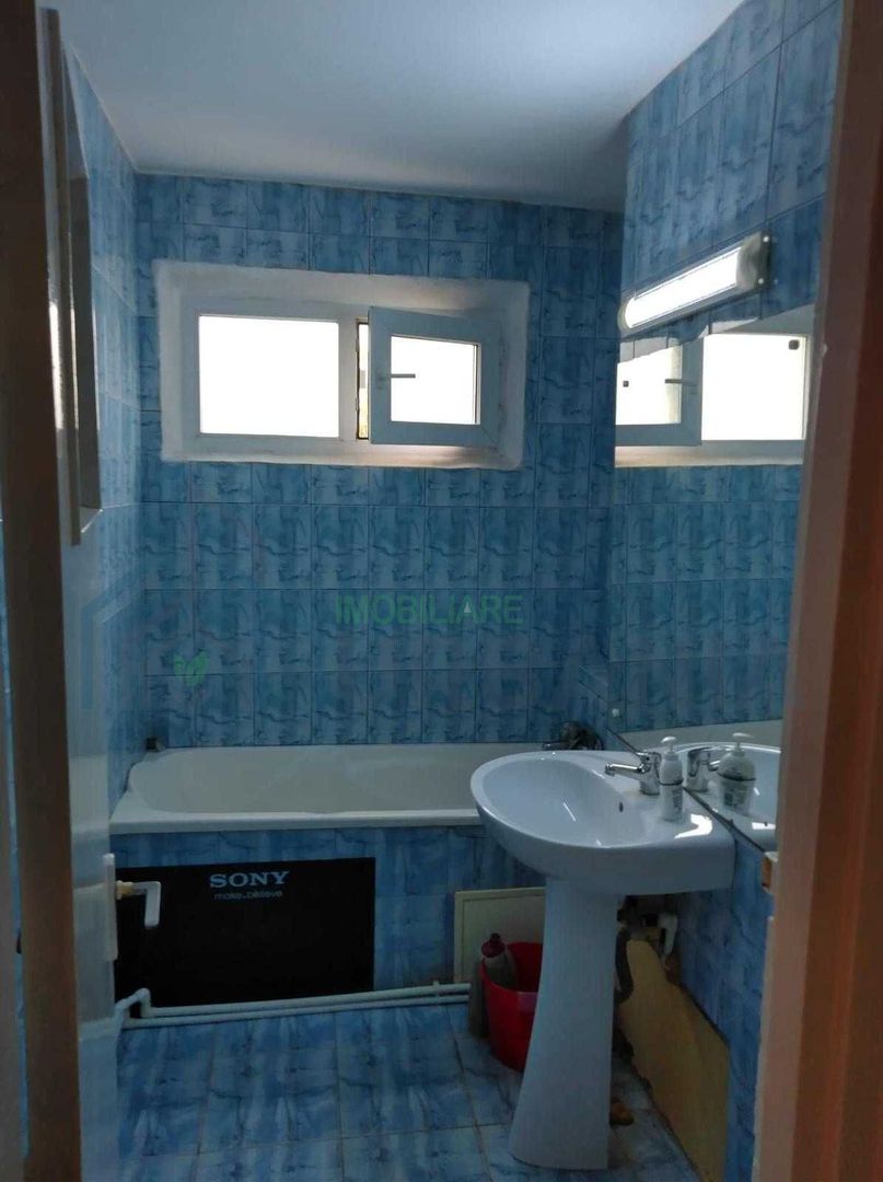 Apartament 3 camere, semidecomandat, în zona Podul de Piatra, Iași - Poză 7