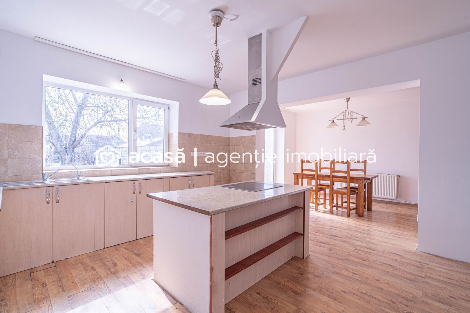 Casă de vânzare – zonă Poltura - Poză 1