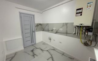 De vanzare apartament cu 2 camere, etaj2, RENOVAT IN TOATALITATE - Poză 2