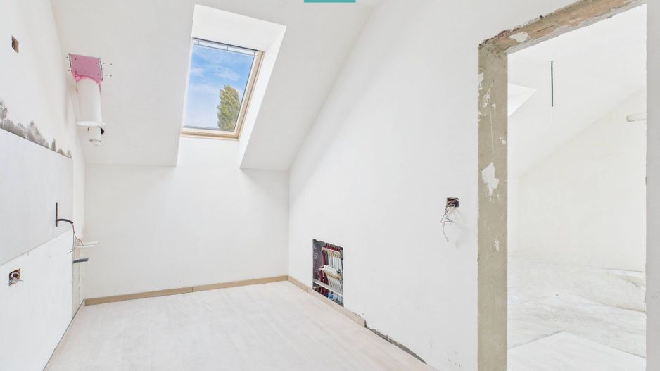 Apartament 54 mp spațios la mansardă în Freidorf - Poză 8