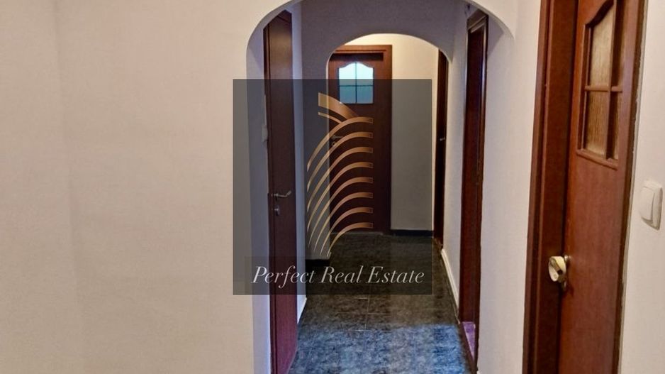 Apartament 3 camere decomandat zona Tomis Nord - Poză 1