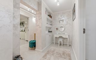 Apartament spațios cu 4 camere - renovat modern, mobilat și utilat - Poză 10