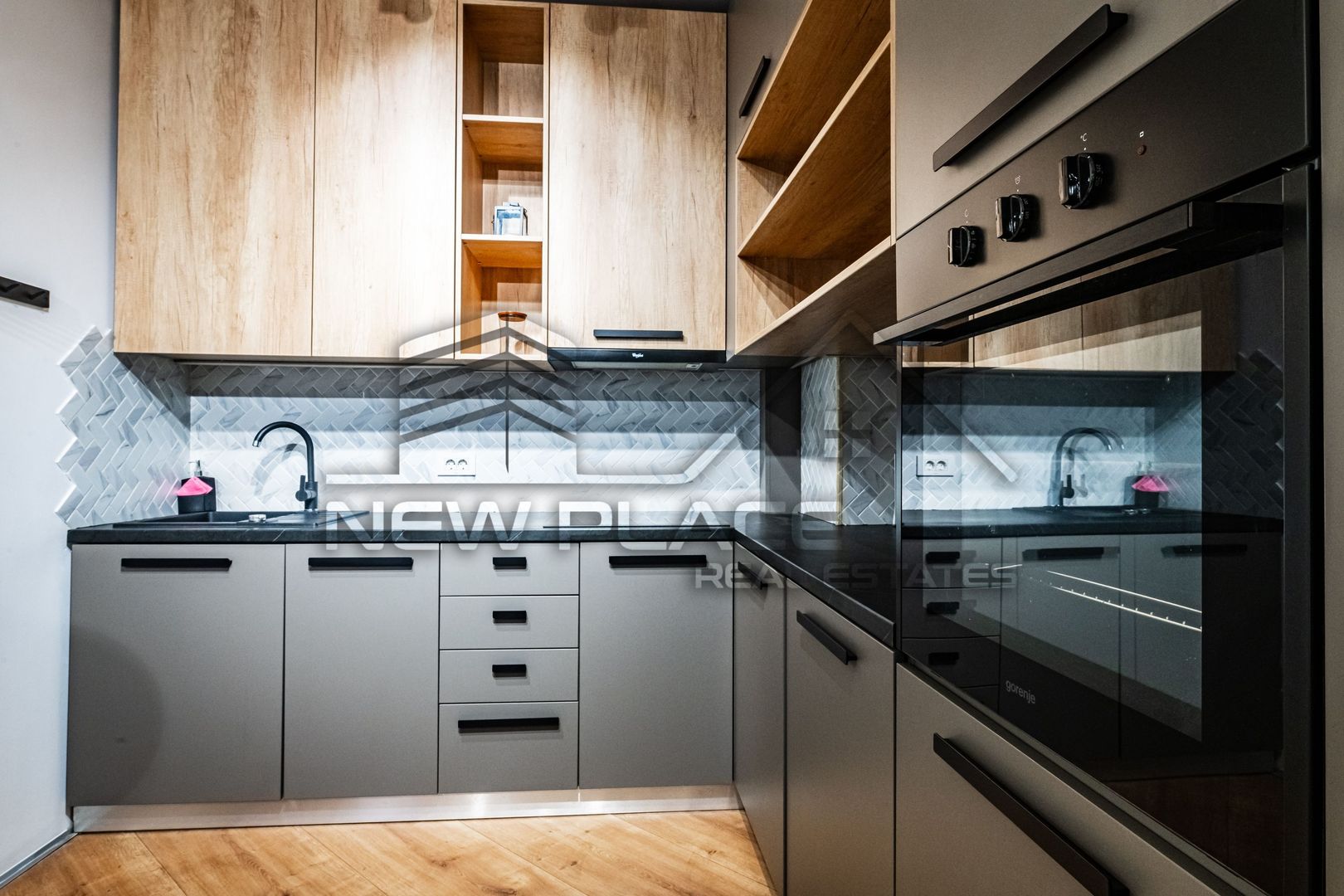[VIDEO] 4City North | Apartament exclusivist | Vedere curtea interioara | Lux - Poză 7