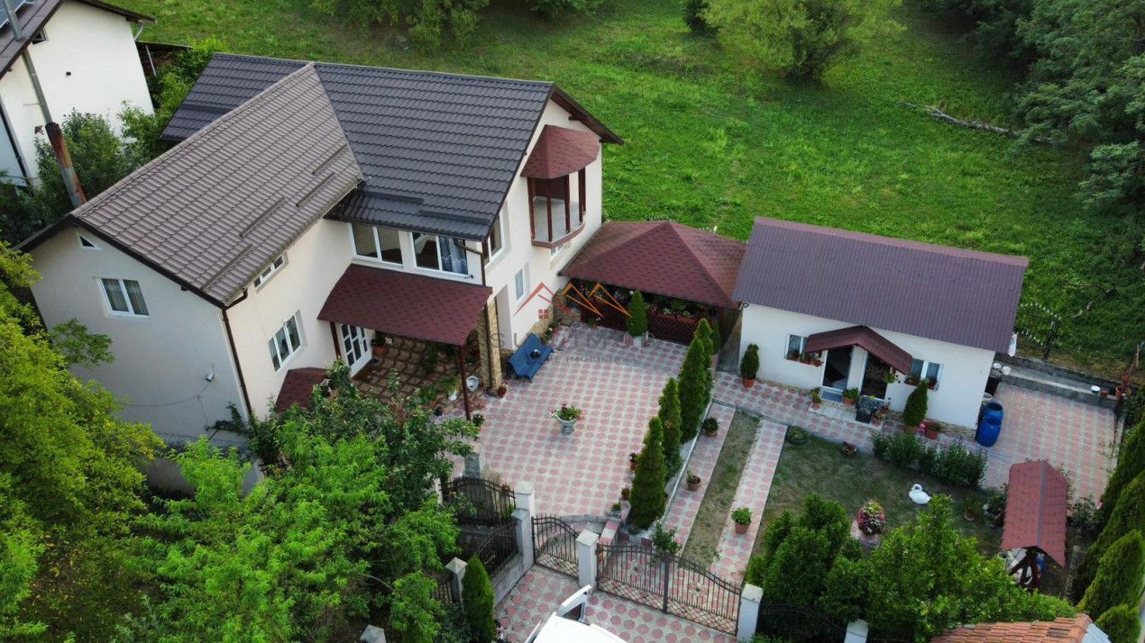 Casa 4 camere, anexe, recent renovata, foisor, teren 781mp, Izvoru, DB - Poză 4