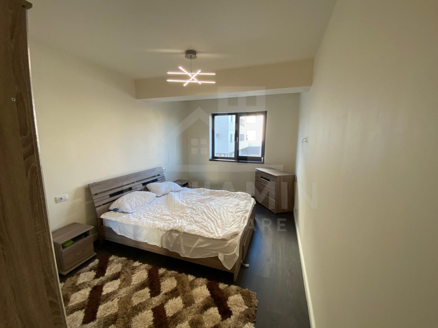Apartament modern 3 camere-Zona Ciuperca-Loc de parcare-Disponibil - Poză 5