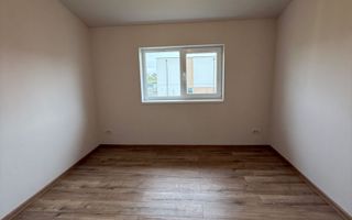 Duplex cu 4 camere in Mosnita Noua - Poză 7