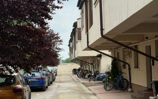 Casă înșiruită complet mobilată + curte+ 2 parcari în complex inchis! - Poză 29