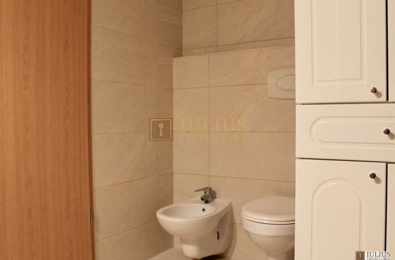 Aradului; parcare privata, include Ctr. A.F.P - Poză 18