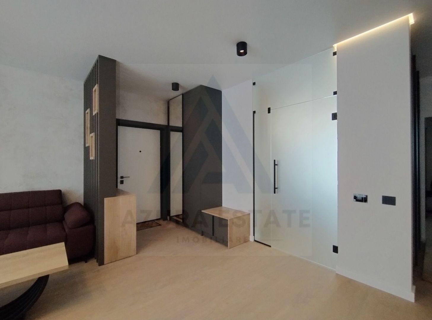 Apartament lux 85 mp utili 3 camere 2 bai si parcare subterana Central - Poză 10