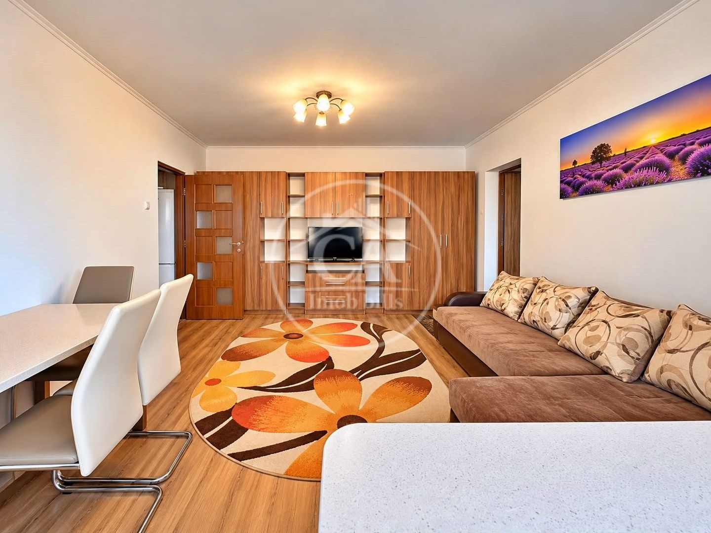 Apartament cu 3 camere de închiriat în zona Rogerius, Oradea - Poză 1