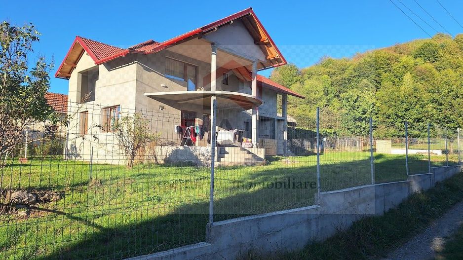 Casa de Vanzare Corbeni- Oestii- Arges - Poză 3