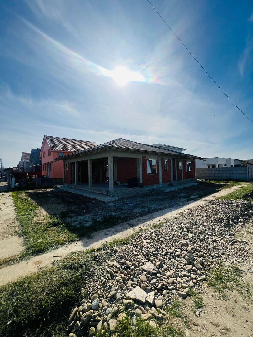 Casa cu predare la cheie in Santandrei langa blocurile ANL - Poză 1