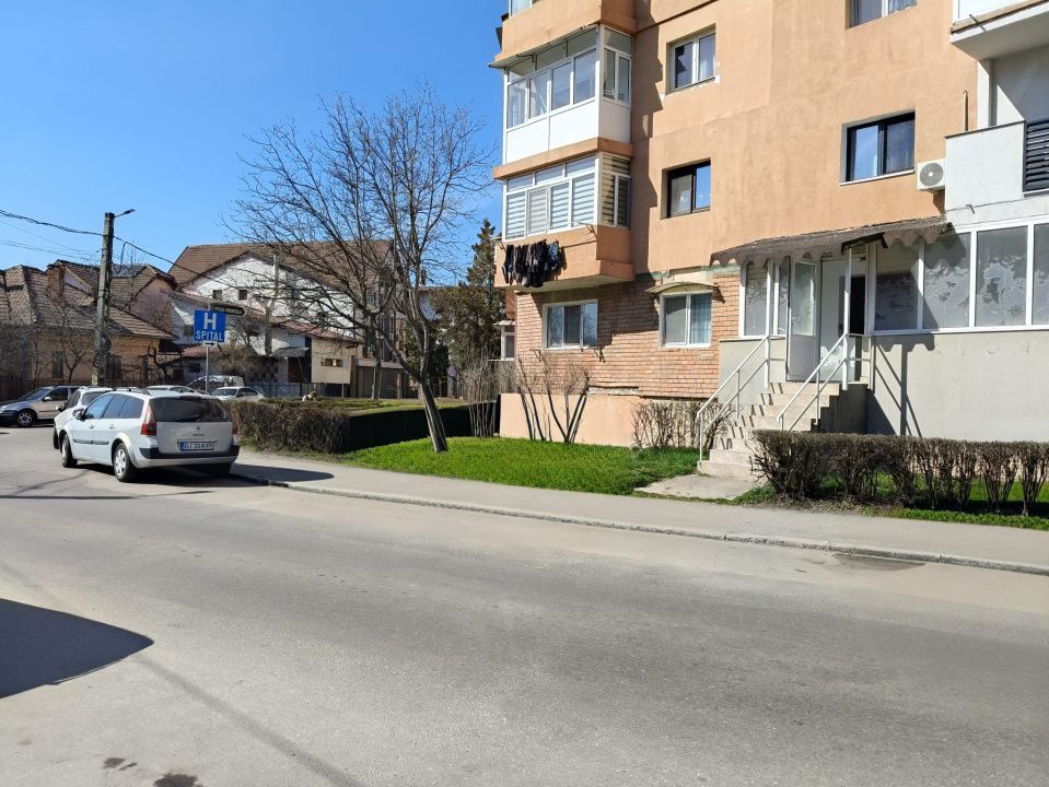 Spațiu de închiriat Târgu Jiu –zona 8 Mai, către Spitalul 700 - Poză 1