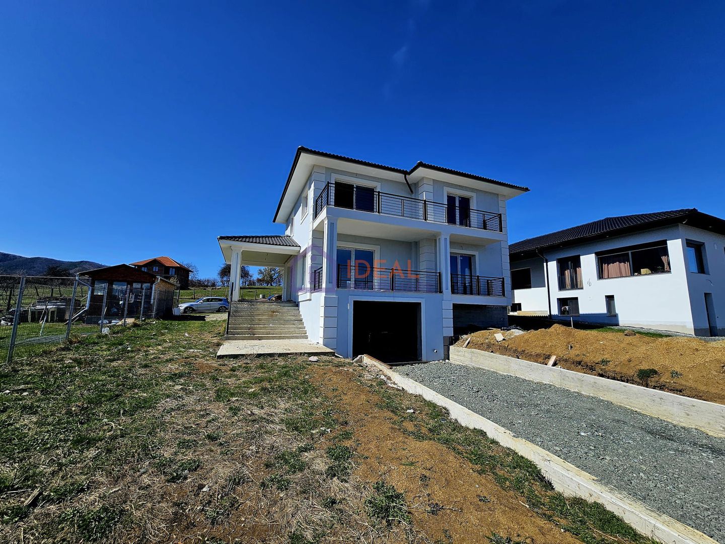 Vila Moderna cu 4 camere si 600 mp de curte, in Tocile - Poză 3