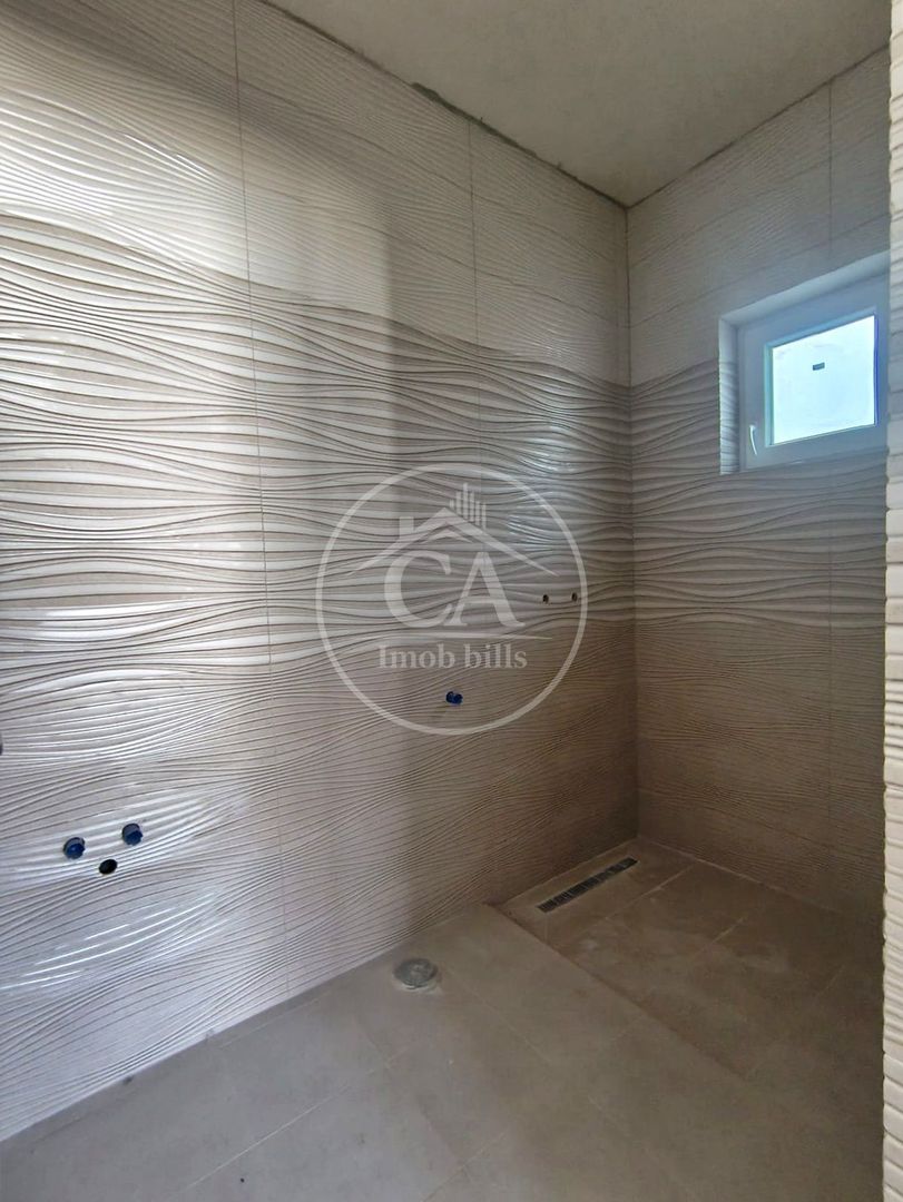 Casă de vânzare cu 4 camere în Osorhei , Bihor - Poză 11