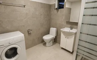 Proprietate cu două locuințe, garaj încălzit, foișor, 600 mp in Ernei - Poză 18