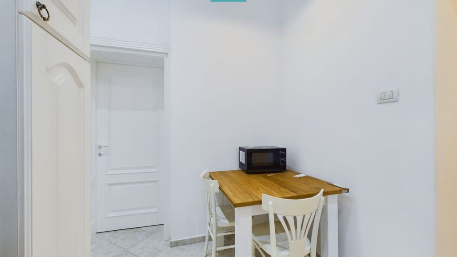 Apartament modern ultracentral, de închiriat - Poză 3