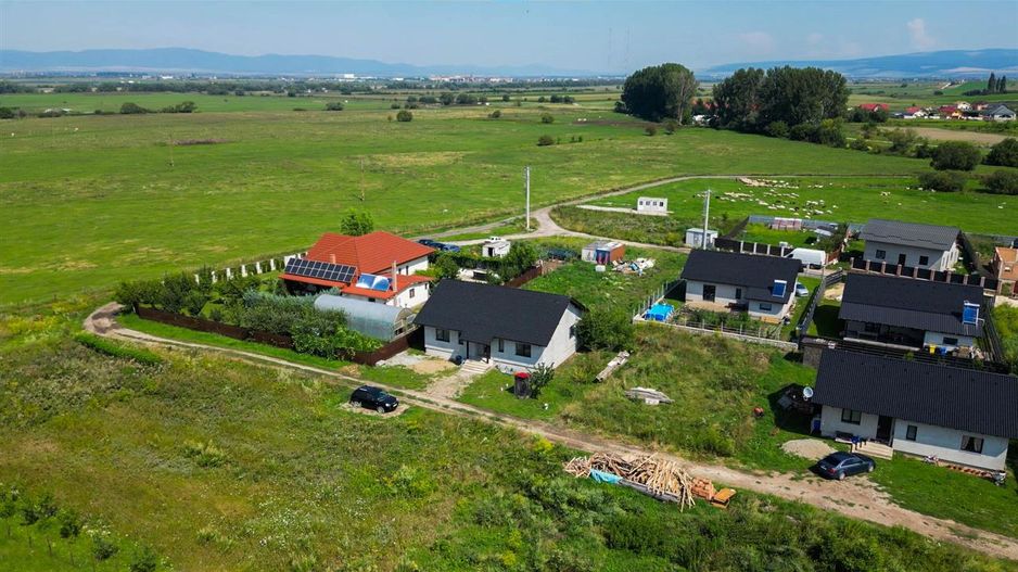 Casa personalizabila,pe un singur nivel,  pod mansardabil,pozitie cu liniste - Poză 3