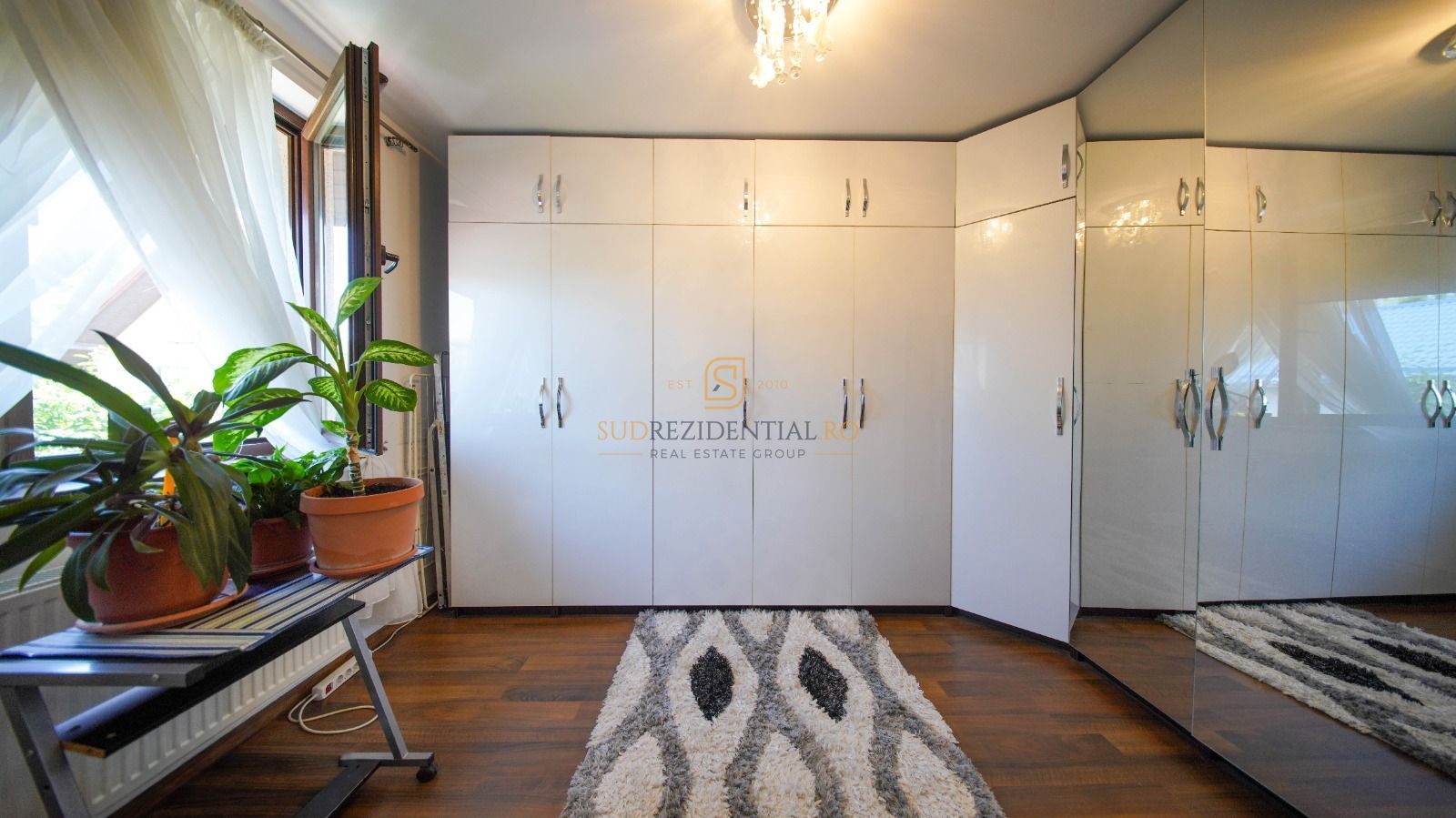 Casa in zona Astrelor, 4 camere, P+1, Comision 0% - Poză 10