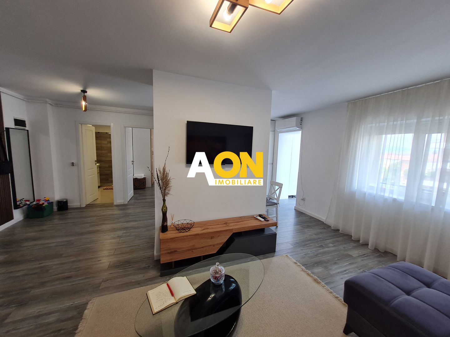 Apartament 2 Camere, Ultracentral, 54 mp, Decomandat, Zona Cetate - Poză 3
