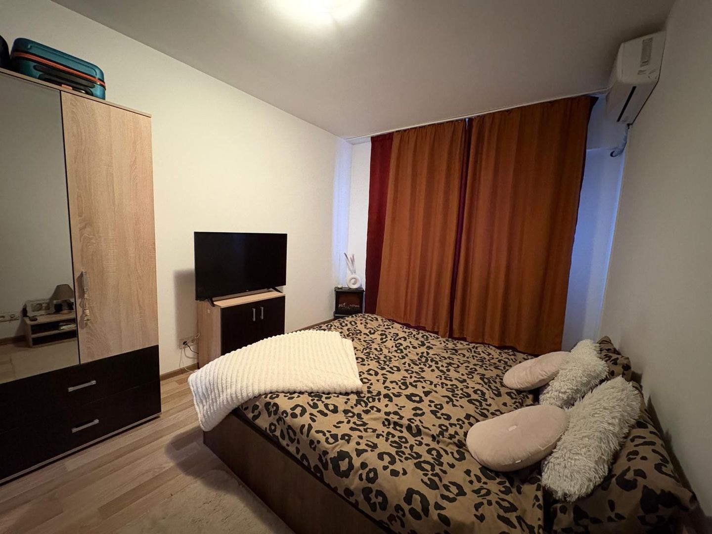 AP. 2 CAMERE ,APARATORI,BLOC NOU , CENTRALA PROPRIE ,METROU 5 MINUTE - Poză 3