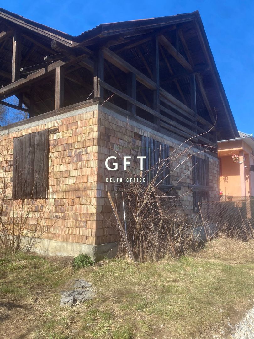 Casa la rosu-Zona Bistrita Bargaului-Teren-700mp - Poză 1