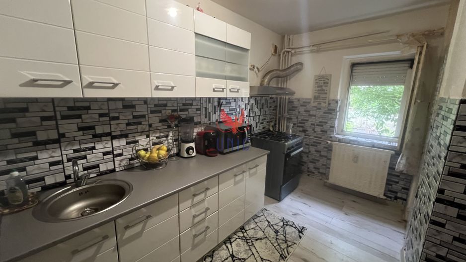 Apartament 3 camere George Enescu Str.Fagaras - Poză 1