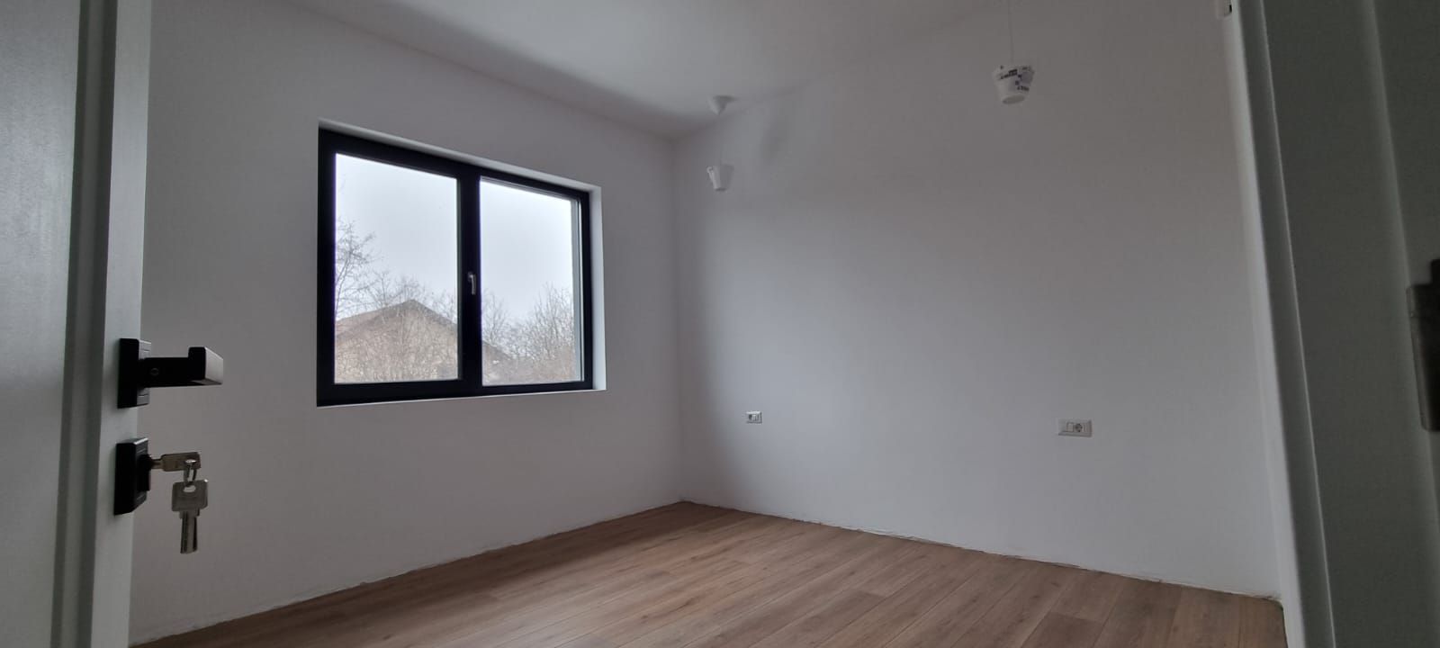 Reședință Modernă cu Finisaje Distinse - Poză 49