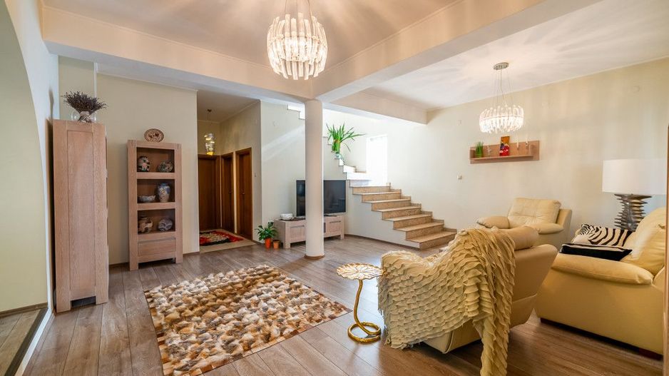 Casa design unic 9 camere, D+P+1E, comision 0% - Poză 3