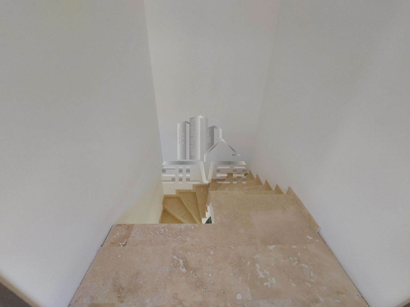 Apartament cu 3 camere in vila! - Poză 9