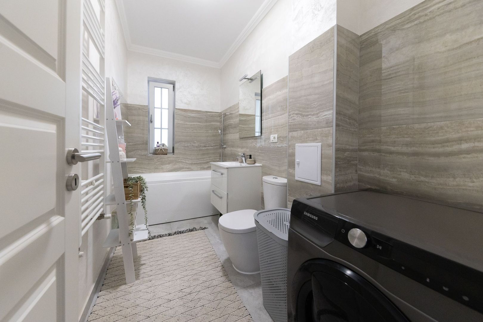 Apartament 3 incaperi & 2 bai – Mobilat, Utilat, Gata de Mutare! - Poză 3