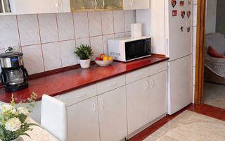 Apartament 4 camere - malul Crișului - Poză 1
