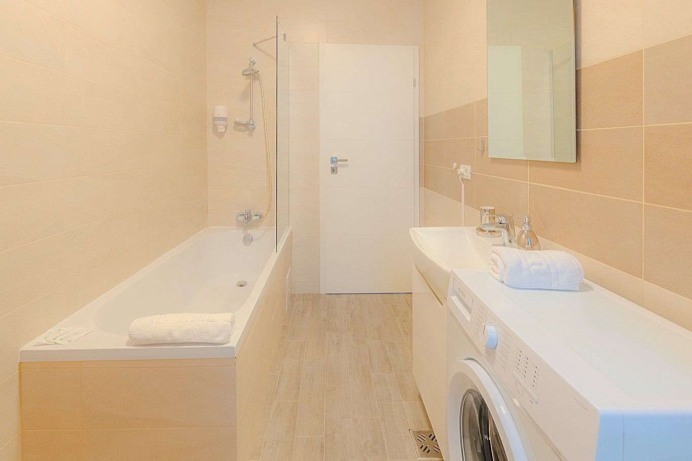 Apartament 3 camere, 100 mp, Piața Unirii - Poză 9